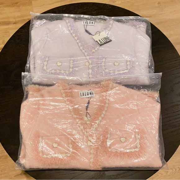 LA LUNE Knitted Heart Shape Buttons Design cardigan sweater - Picture 9 of 12